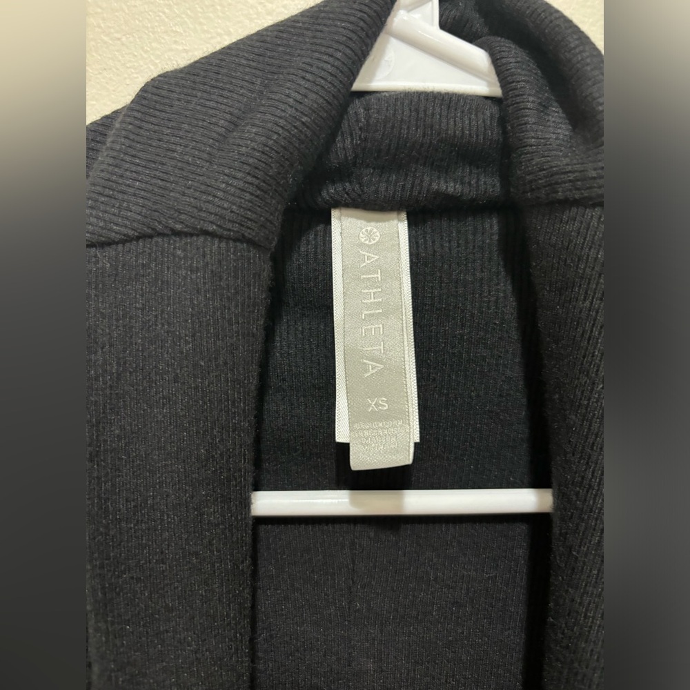 Athleta Womens Compact Coaster Long Wrap Cardigan Sweater Size XS Black Ribbed - Picture 3 of 9